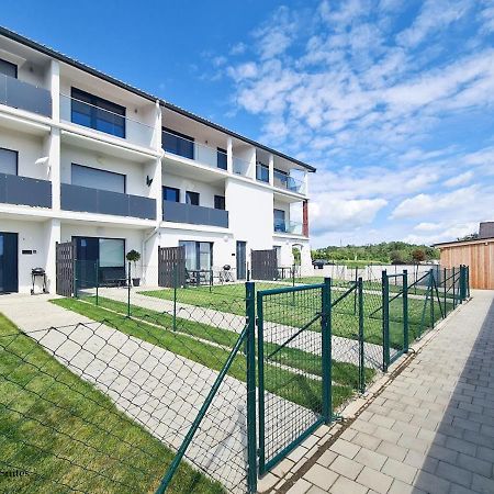 Friendship Suite Morbisch am See Bagian luar foto