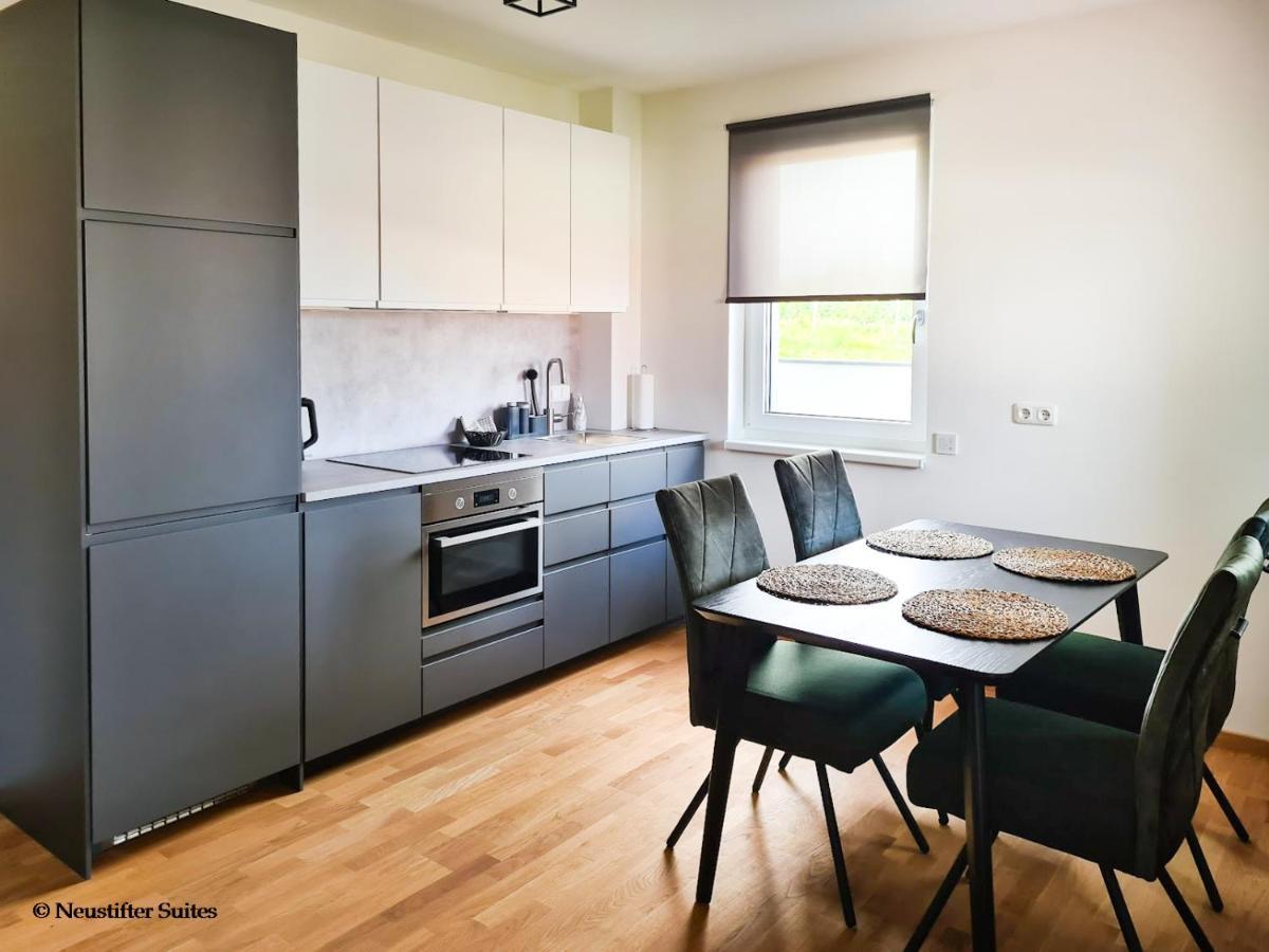 Friendship Suite Morbisch am See Bagian luar foto